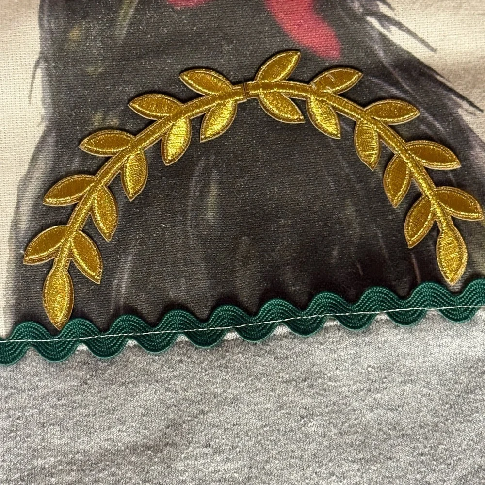 Handcrafted Upcycled Gray Cropped Novelty Appliqué Sweatshirt Rooster Graphic L - Picture 7 of 10